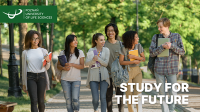 Studenci e ogrodzie dendrologicznym