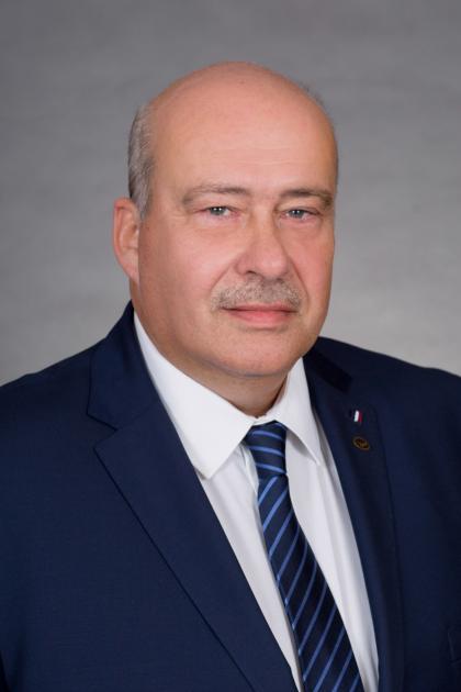 Prorektor ds. studiów, prof. dr hab. Piotr Ślósarz