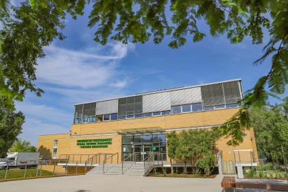 budynek Wydział Inżynierii Środowiska i Inżynierii Mechanicznej na kampusie Piątkowska Uniwersytetu Przyrodniczego w Poznaniu