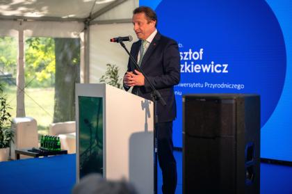 otwarcie elektrowni fotowoltaicznej Rokietnica na terenie Uniwersytetu Przyrodniczego w Poznaniu