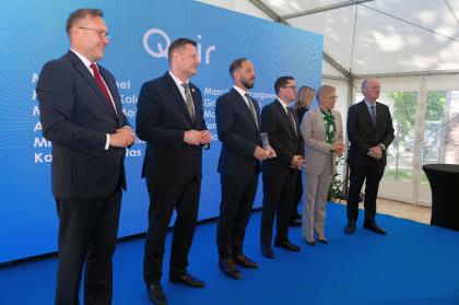 otwarcie elektrowni fotowoltaicznej Rokietnica na terenie Uniwersytetu Przyrodniczego w Poznaniu