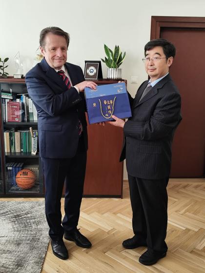 Delegacja Qinghai Minzu University z wizytą w UPP – rozmowy o podwójnym dyplomie i wspólnych badaniach