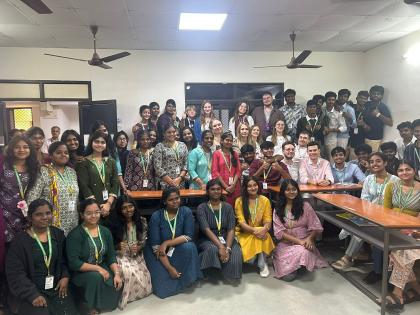 Uczestnicy wyjazdu do Uniwersytetu w Chenaii