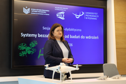 Kobieta podczas prezentacji