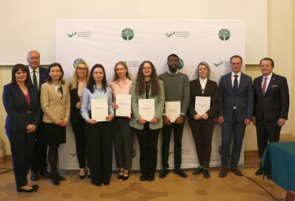 Osoby na ściance UPP 