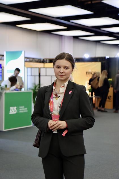 grupa osób na stoiku podczas IMPACT 2026